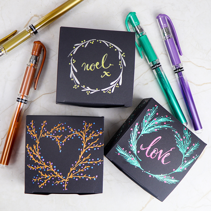 Pretty boxes decorated with SIGNO metallic pens